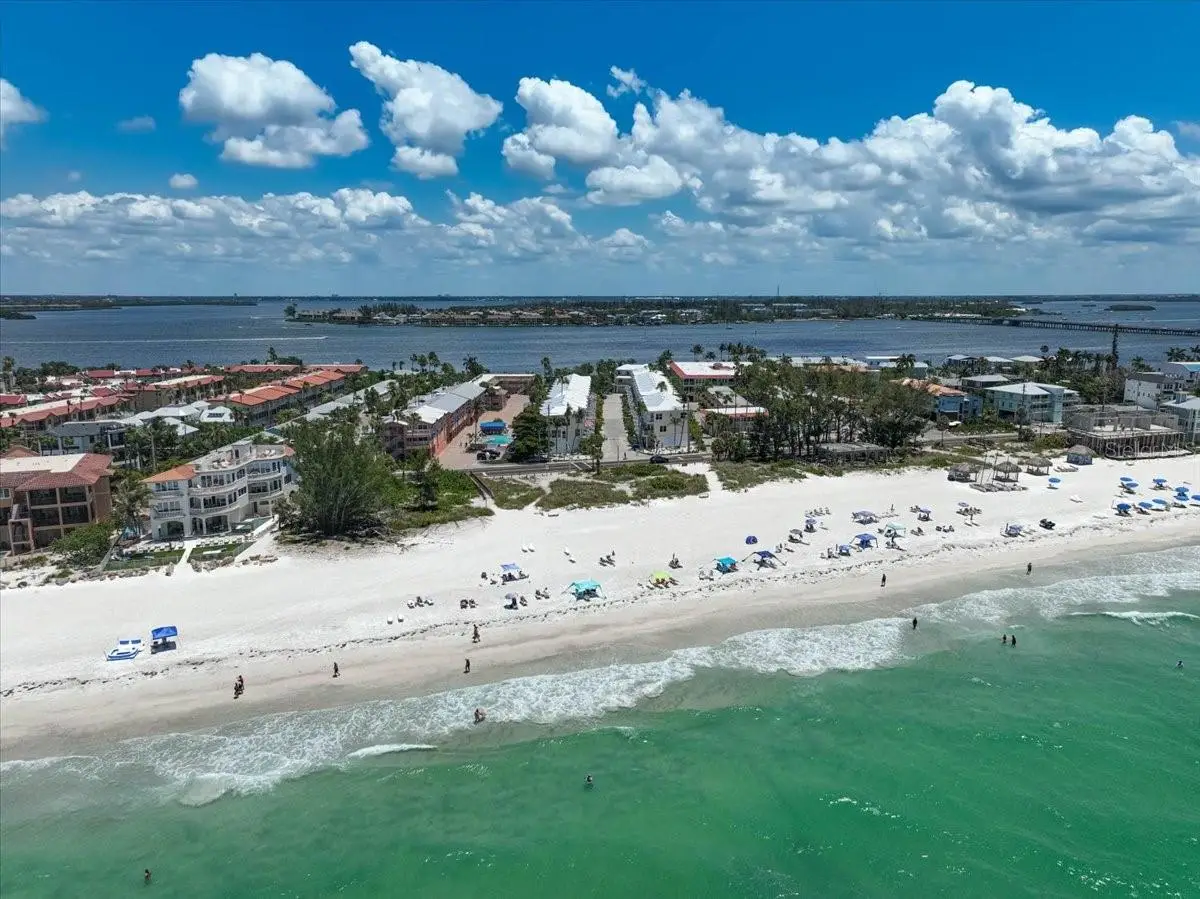 1423 Gulf Drive N, Bradenton Beach, FL 34217 - #1