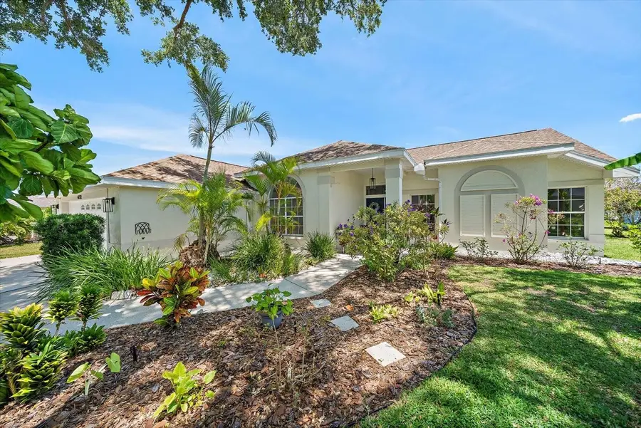 4732 Meadowview Circle, Sarasota, FL 34233 - #2