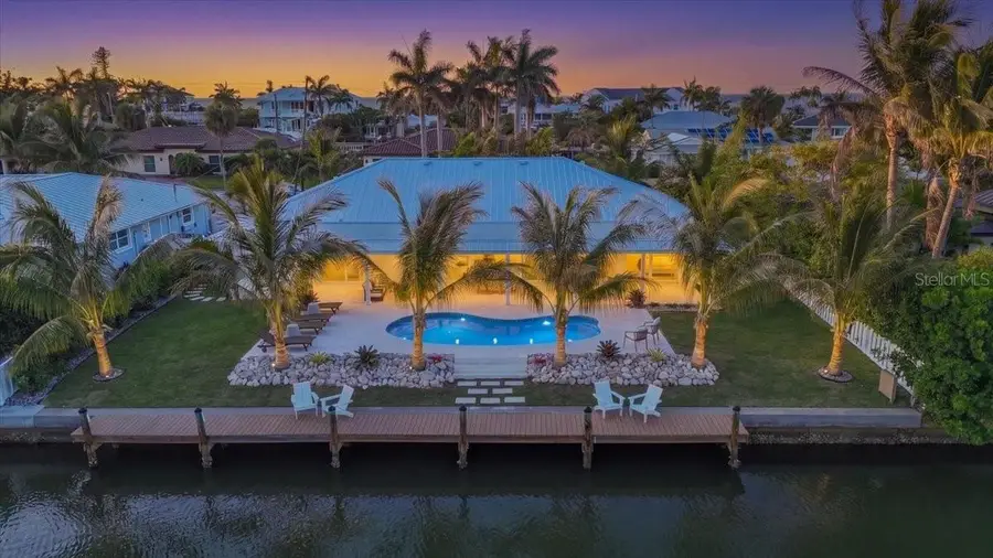 618 Gladstone Lane, Holmes Beach, FL 34217 - #2