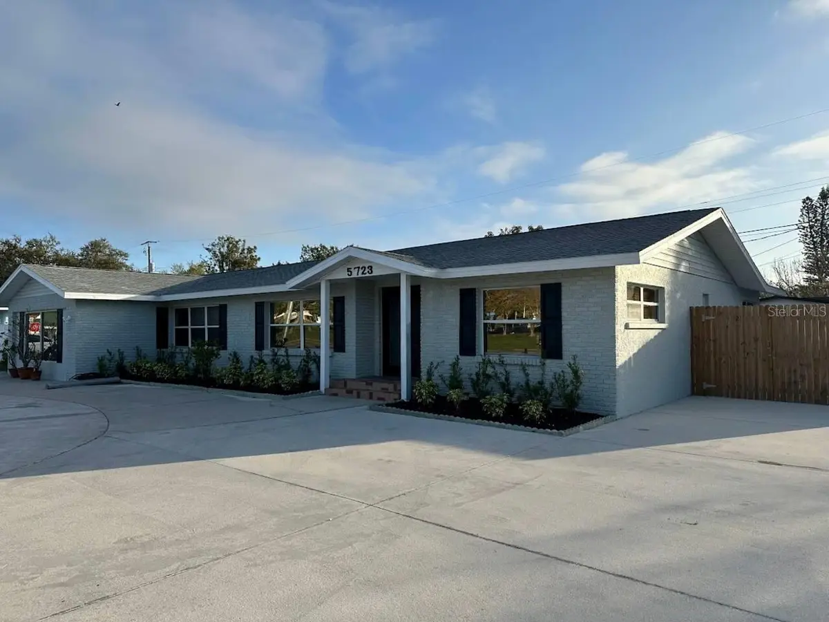 5723 26th Street W, Bradenton, FL 34207 - #1