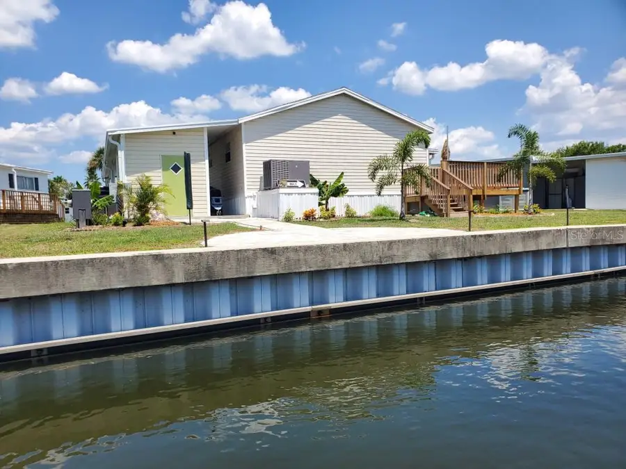 122 W Saint Annes Circle, Apollo Beach, FL 33572 - #3