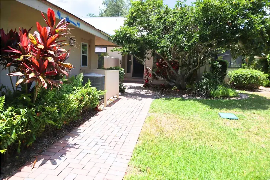 4820 Kestral Park Circle #18, Sarasota, FL 34231 - #2