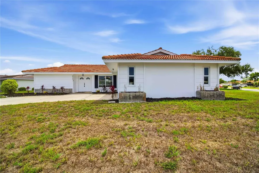 3535 Village Green Drive, Sarasota, FL 34239 - #2