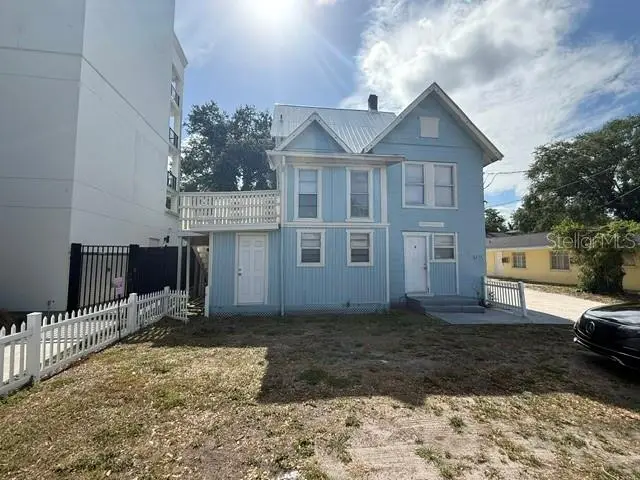 1425 14th Street W, Bradenton, FL 34205 - #1