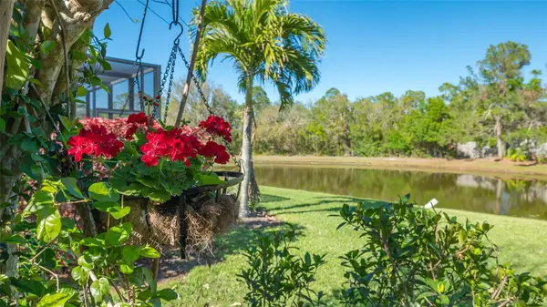 315 Londonderry Drive, SARASOTA, FL 34240