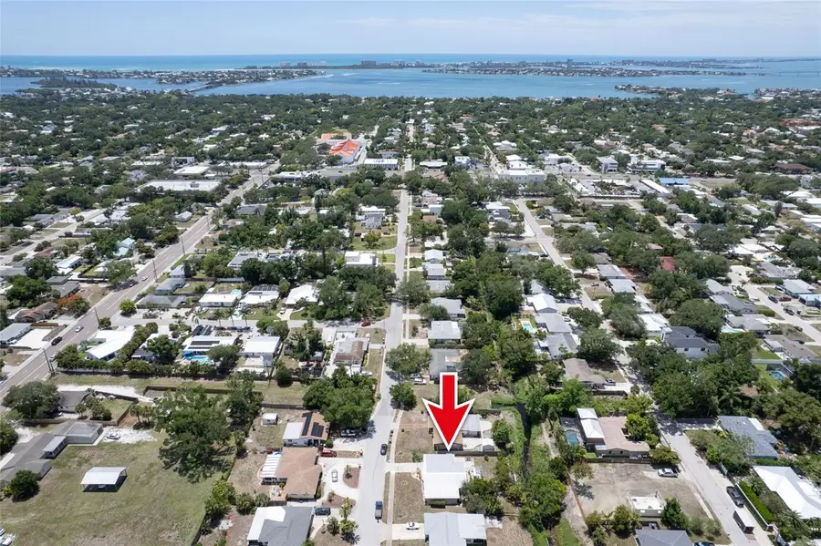 2215 Grove Street, Sarasota, FL 34239 - #2