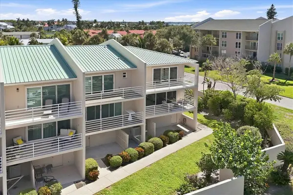 797 Benjamin Franklin Drive #9, SARASOTA, FL 34236