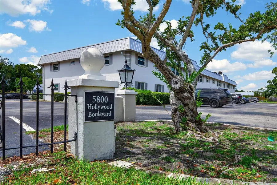 5800 Hollywood Boulevard #112, Sarasota, FL 34231 - #2