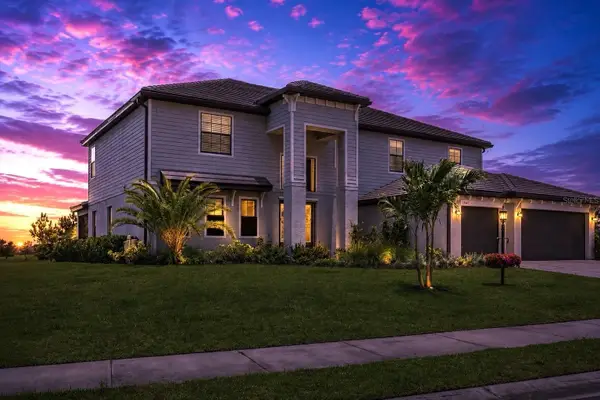 15347 Golden Beam Place, LAKEWOOD RANCH, FL 34211