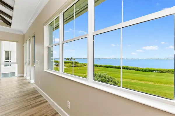 310 Compass Point Drive #201, BRADENTON, FL 34209