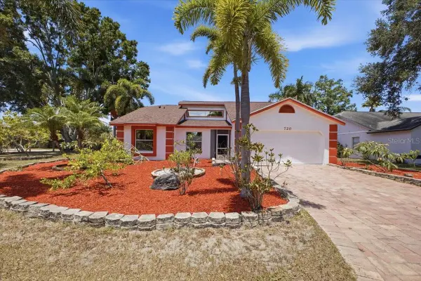 720 50th Street E, BRADENTON, FL 34208