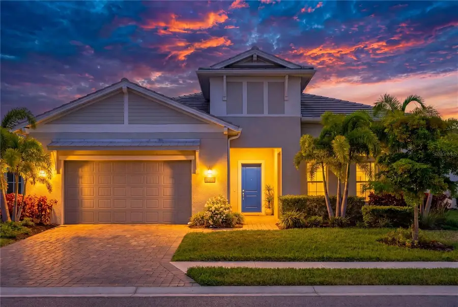 8154 Redonda Loop, Lakewood Ranch, FL 34202 - #2