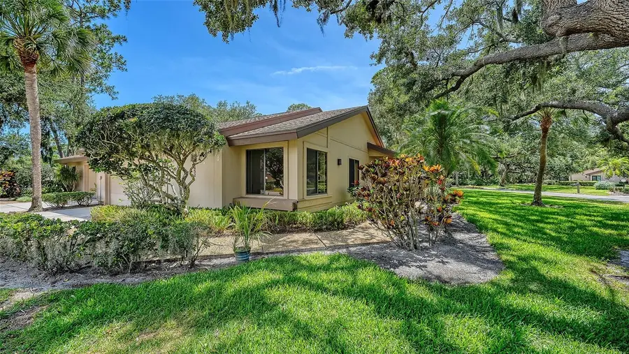 4652 Oak Hollow Drive #19, Sarasota, FL 34241 - #3