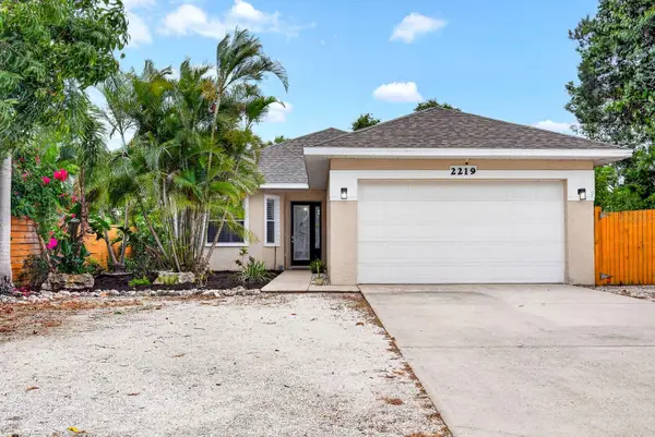 2219 18th Avenue W, BRADENTON, FL 34205