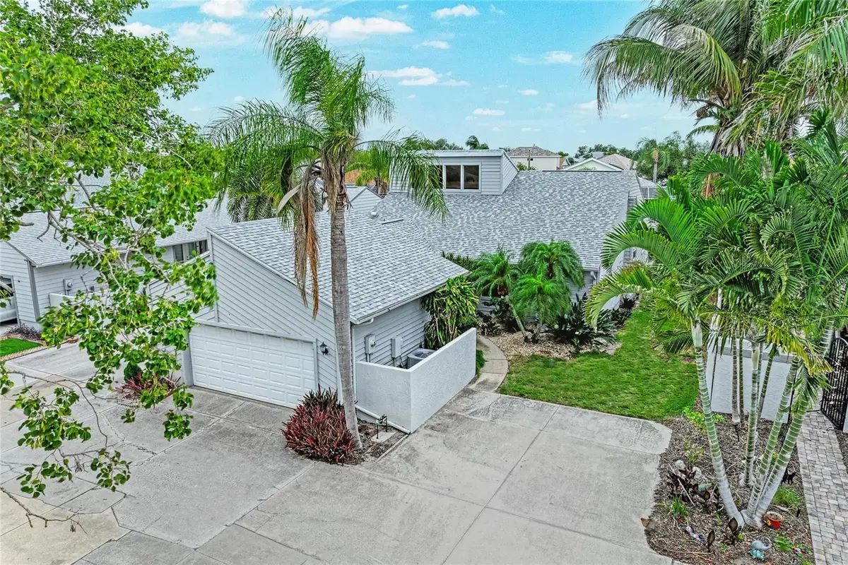 11207 Longwood Ct, Bradenton, FL 34209 - #1