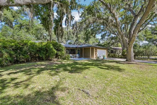 3304 Swaan Lane, SARASOTA, FL 34235
