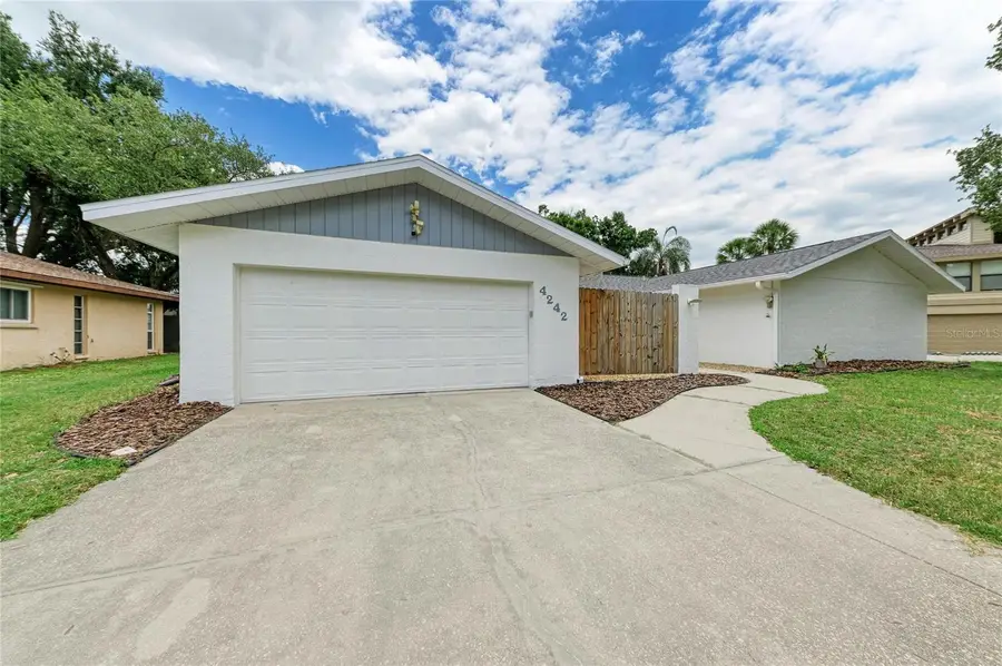 4242 Dryden Circle, Sarasota, FL 34241 - #2