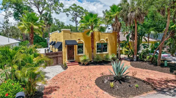 2437 Floyd Street, SARASOTA, FL 34239