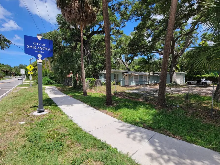 1375 Myrtle Street, Sarasota, FL 34234 - #2