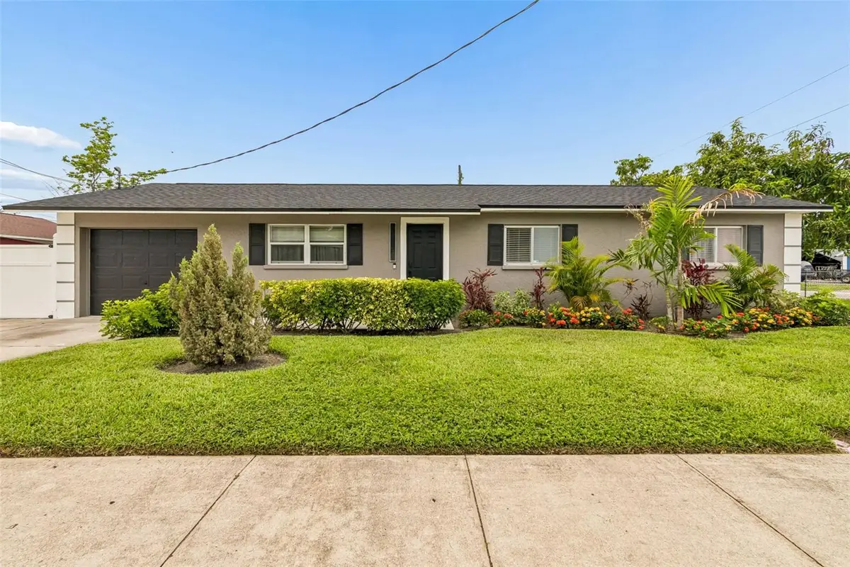 1129 4th Avenue W, Palmetto, FL 34221 - #1