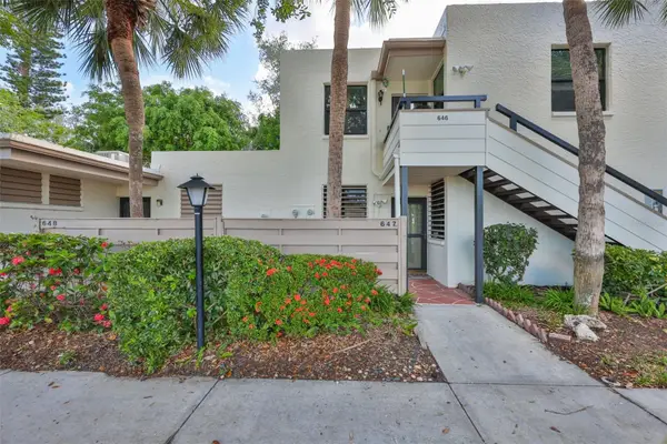 647 Woodlawn Drive #647, BRADENTON, FL 34210