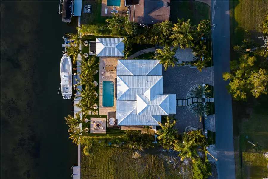 6448 Hollywood Boulevard, Sarasota, FL 34231 - #3