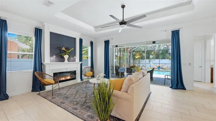 1850 Magnolia Street, Sarasota, FL 34239 - #3