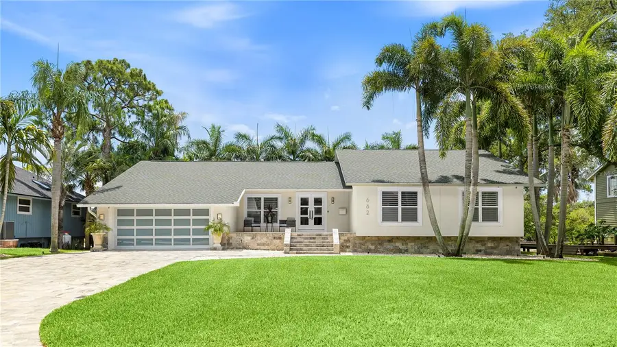 662 Apalachee Circle Ne, Saint Petersburg, FL 33702 - #2