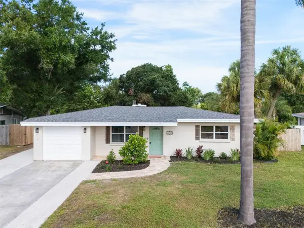 4200 Des Plaines Drive, SARASOTA, FL 34233