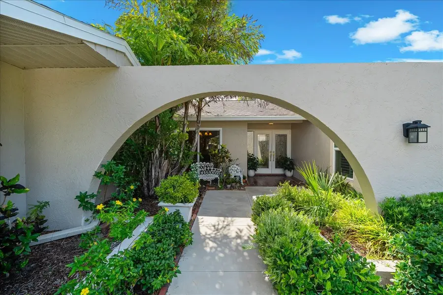 4010 Country View Drive, Sarasota, FL 34233 - #2