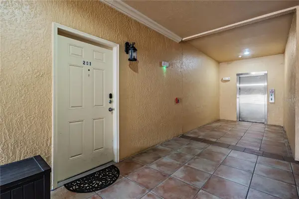 4307 Bayside Village Drive #201, TAMPA, FL 33615
