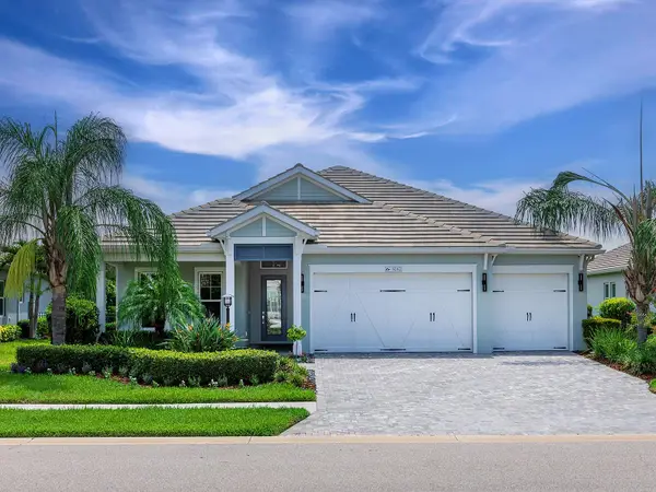 8282 Grande Shores Drive, SARASOTA, FL 34240