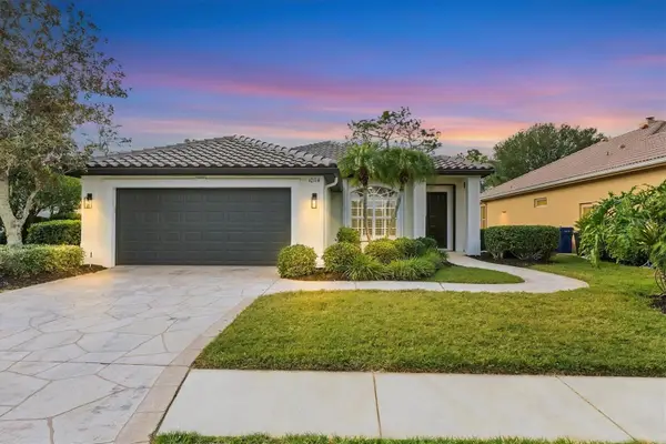 10114 Glenmore Avenue, BRADENTON, FL 34202