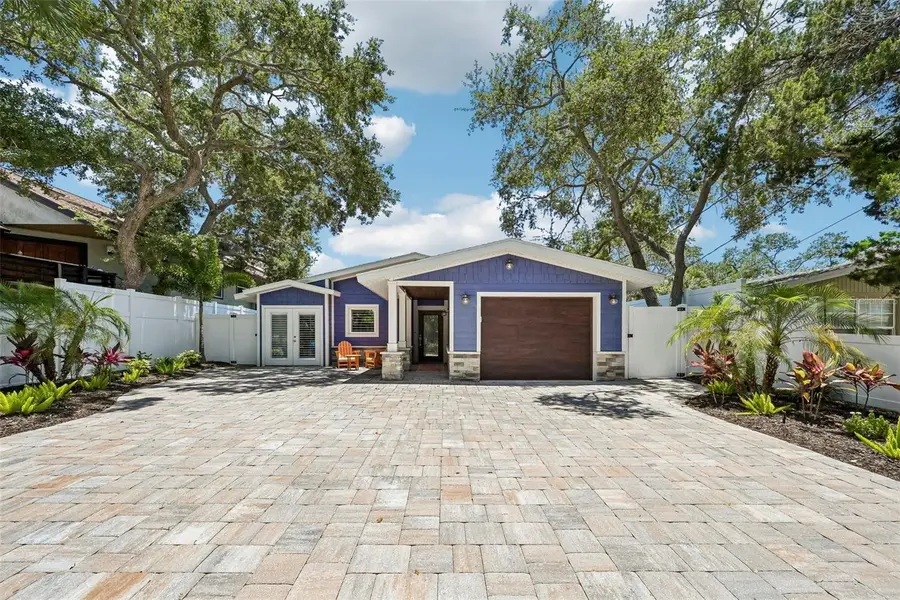 810 Plymouth Street, Sarasota, FL 34242 - #2