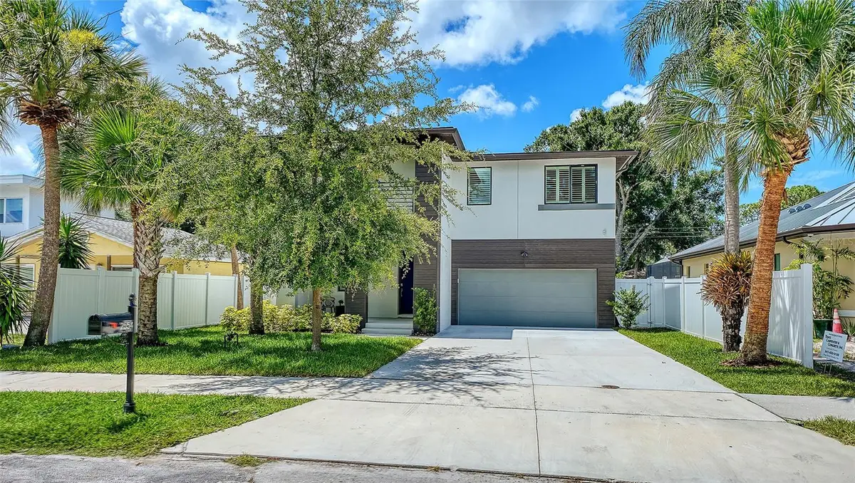 2554 Floyd Street, Sarasota, FL 34239 - #1