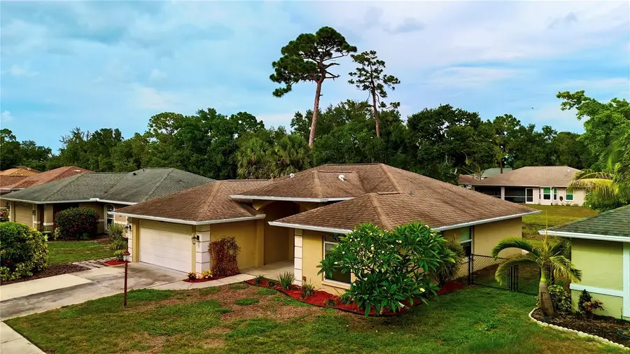 2043 Old Trenton Lane, Sarasota, FL 34232 - #2