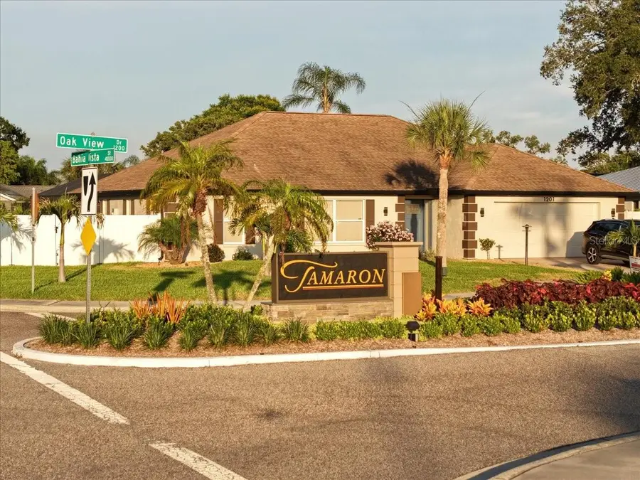 4140 Eastwood Drive, Sarasota, FL 34232 - #2