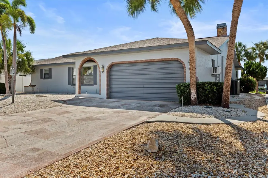 921 Birdie Way, Apollo Beach, FL 33572 - #3