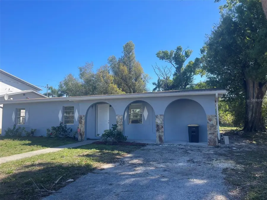 525 E Helen Avenue, Punta Gorda, FL 33950 - #2
