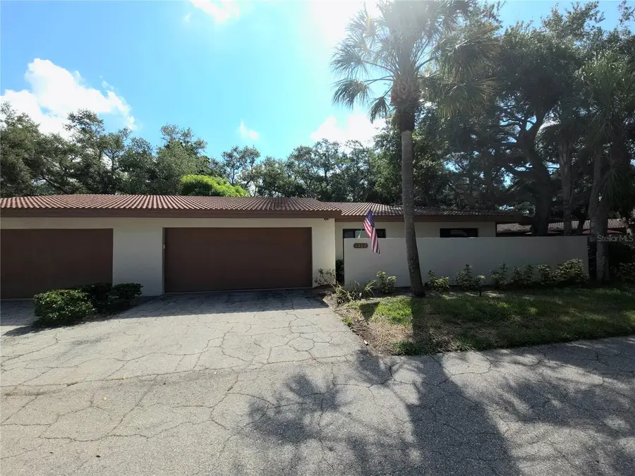 6402 Meadowlark Ln, Bradenton, FL 34210 - #2