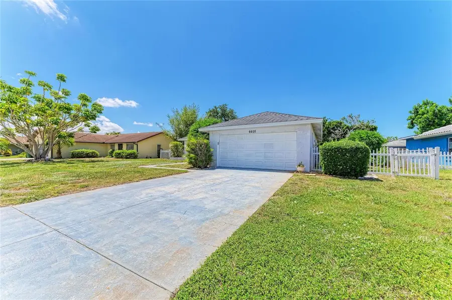 6601 13th Ave Dr W, Bradenton, FL 34209 - #2