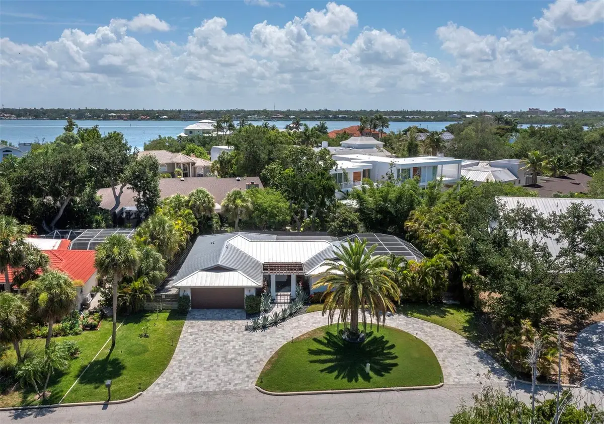 622 Tropical Circle, Sarasota, FL 34242 - #1