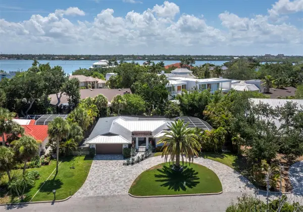622 Tropical Circle, SARASOTA, FL 34242