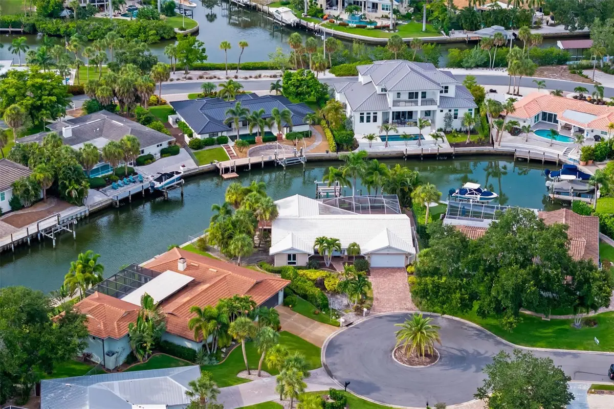565 Commonwealth Place, Sarasota, FL 34242 - #1