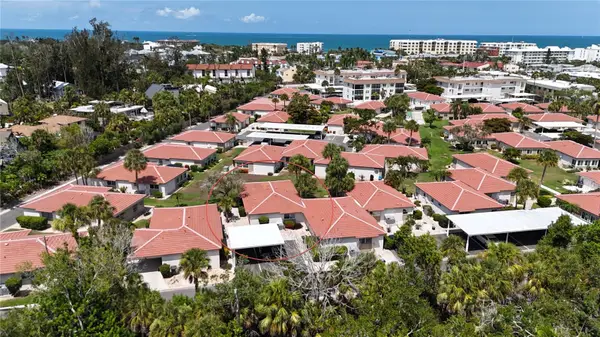 159 Vista Hermosa Circle #27B, SARASOTA, FL 34242