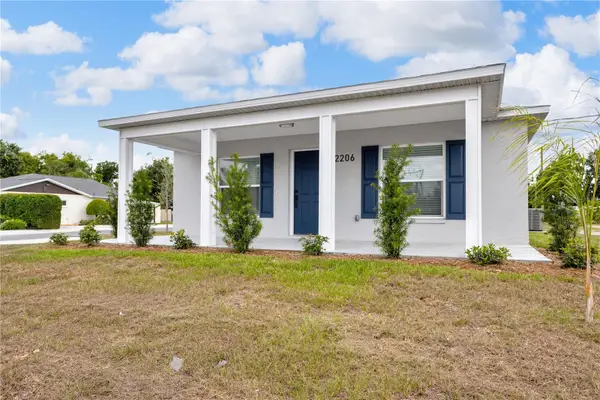 2206 53rd Avenue E, BRADENTON, FL 34203