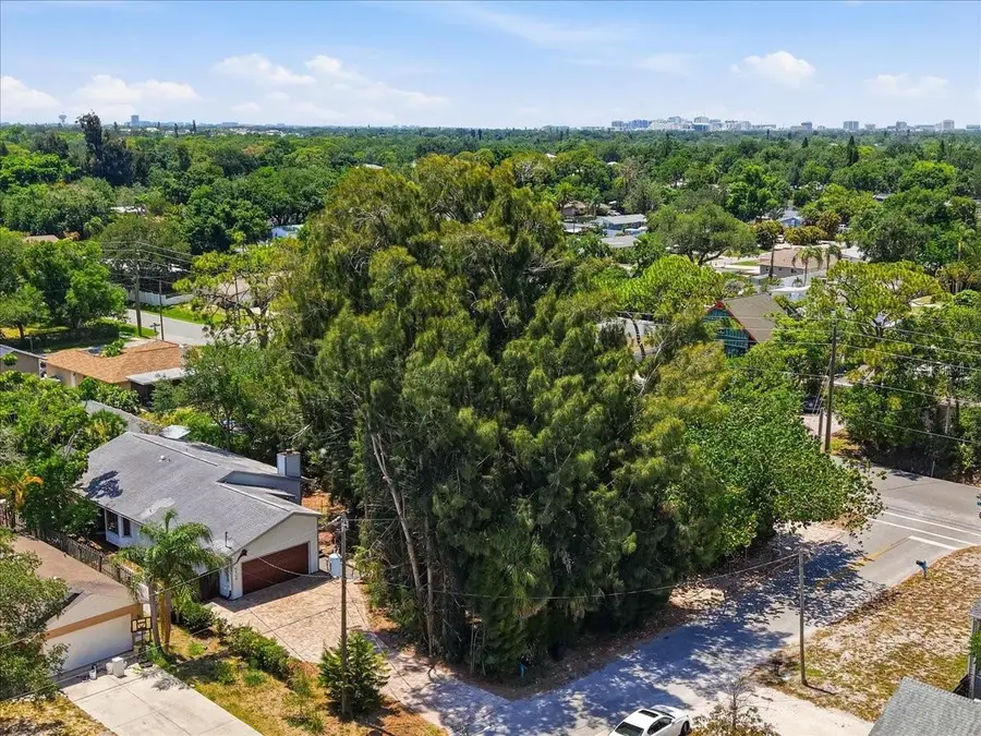 4408 Groveland Avenue, Sarasota, FL 34231 - #3