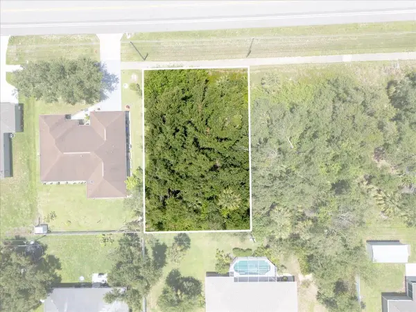S Biscayne Drive, NORTH PORT, FL 34287