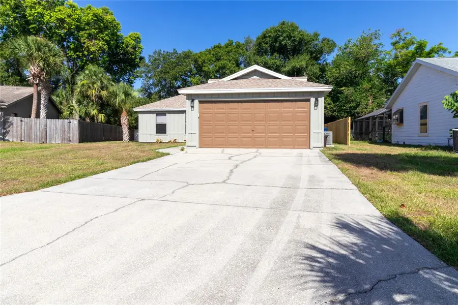 8232 Country Oaks Court, Sarasota, FL 34243 - #2