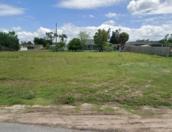 823 Spring Lake Boulevard Nw, PORT CHARLOTTE, FL 33952